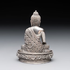 A fine Nepalese silver Buddha, 20th C. — 照片 4