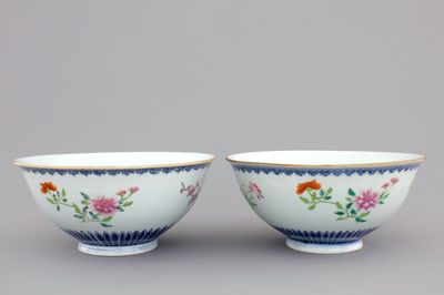 A fine pair of Chinese famille rose floral bowls, Qianlong seal mark and prob. of the period, 18th C.