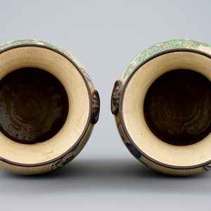 A fine pair of Chinese famille verte crackle glaze vases, Nanking, 19th C. — 照片 6
