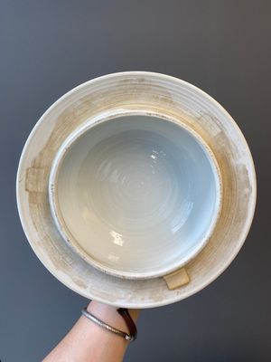 A fine pair of large Chinese famille verte vases and covers, Kangxi — photo 7