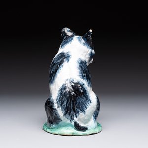 A fine polychrome Brussels faience model of a cat, 18th C. — photo 5