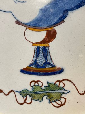 A fine polychrome Dutch Delft 'flower vase' plaque, 18th C. — photo 3