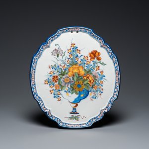 A fine polychrome Dutch Delft 'flower vase' plaque, 18th C. — photo 1