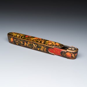 A fine Qajar lacquered papier-mâché pen box or qalamdan — photo 2