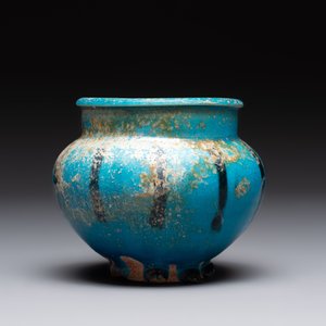 A fine Raqqa turquoise-glazed striped jar, Syria, 13th C. — photo 3
