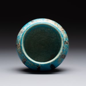 A fine Raqqa turquoise-glazed striped jar, Syria, 13th C. — photo 6