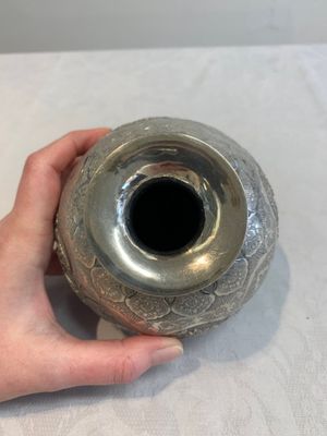 A fine silver vase with birds for the Turkish market, Egypt, dated 1936 — foto 6