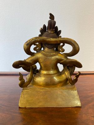 A fine Sino-Tibetan gilt bronze sculpture of Jambhala, 18th C. — 照片 3