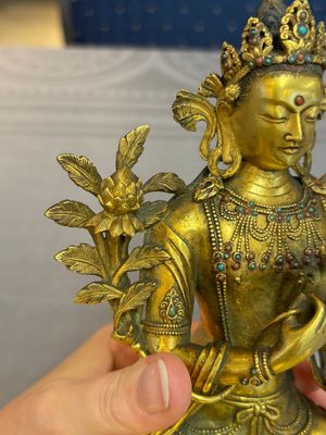 A fine Sino-Tibetan turquoise- and coral-inlaid gilt-bronze Buddha Maitreya, Kangxi — 照片 13