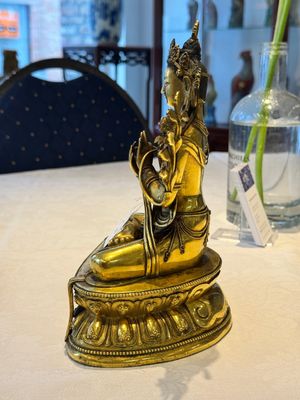 A fine Sino-Tibetan turquoise- and coral-inlaid gilt-bronze Buddha Maitreya, Kangxi — 照片 18