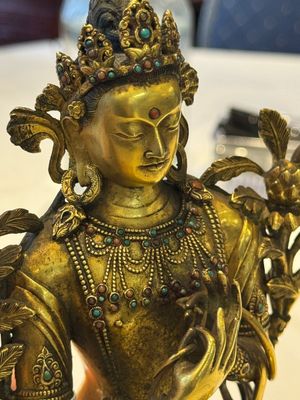 A fine Sino-Tibetan turquoise- and coral-inlaid gilt-bronze Buddha Maitreya, Kangxi — 照片 30