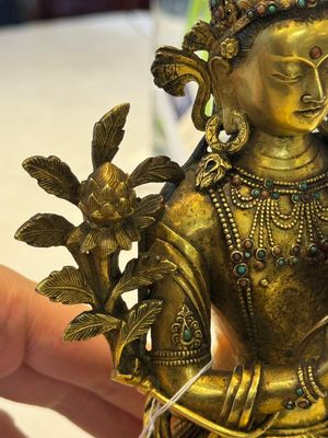 A fine Sino-Tibetan turquoise- and coral-inlaid gilt-bronze Buddha Maitreya, Kangxi — 照片 31