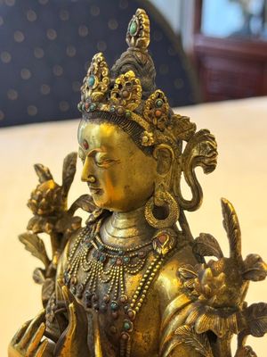 A fine Sino-Tibetan turquoise- and coral-inlaid gilt-bronze Buddha Maitreya, Kangxi — 照片 33