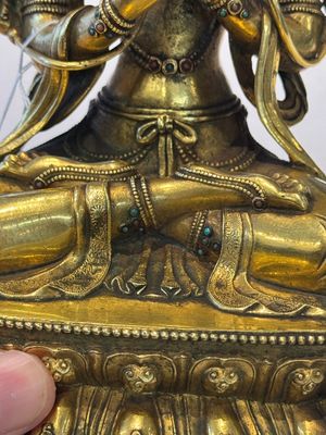 A fine Sino-Tibetan turquoise- and coral-inlaid gilt-bronze Buddha Maitreya, Kangxi — 照片 36