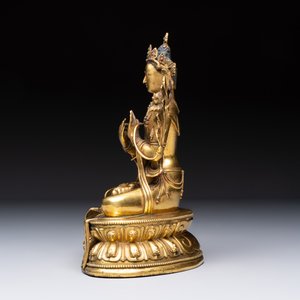 A fine Sino-Tibetan turquoise- and coral-inlaid gilt-bronze Buddha Maitreya, Kangxi — 照片 11