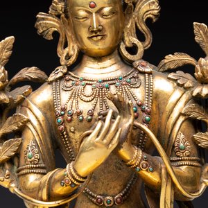 A fine Sino-Tibetan turquoise- and coral-inlaid gilt-bronze Buddha Maitreya, Kangxi — 照片 8