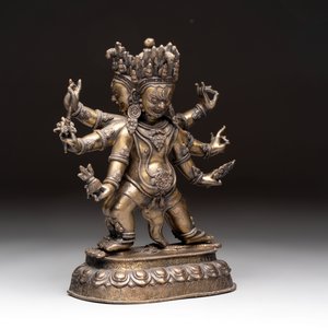 A fine Tibetan bronze sculpture of Mahakala, 19th C. — foto 2