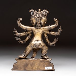 A fine Tibetan bronze sculpture of Mahakala, 19th C. — foto 4