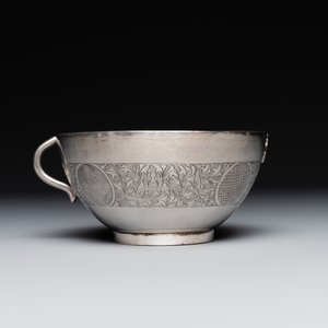 A fine Vietnamese silver bowl and saucer, Lei 雷 mark, 19th C. — photo 7