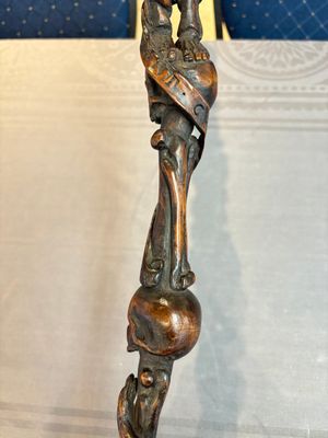 A finely carved boxwood 'vanitas' or 'memento mori' stick, 18/19th C. — 照片 17