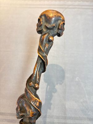 A finely carved boxwood 'vanitas' or 'memento mori' stick, 18/19th C. — 照片 4