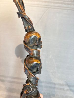 A finely carved boxwood 'vanitas' or 'memento mori' stick, 18/19th C. — 照片 8