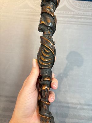 A finely carved boxwood 'vanitas' or 'memento mori' stick, 18/19th C. — 照片 10