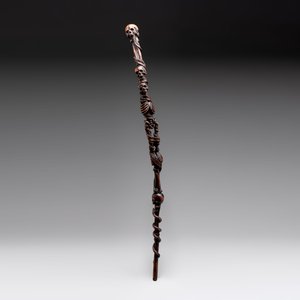 A finely carved boxwood 'vanitas' or 'memento mori' stick, 18/19th C. — 照片 3