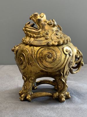 A finely cast Chinese gilt-bronze 'luduan' censer, possibly Ming — 照片 4