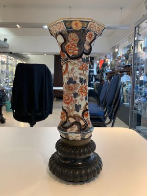 A five-piece Imari-style garniture with birds among flowering branches, incl. 3 stands, Samson, Paris, 19th C. — photo 3