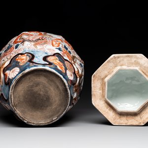 A five-piece Imari-style garniture with birds among flowering branches, incl. 3 stands, Samson, Paris, 19th C. — photo 11