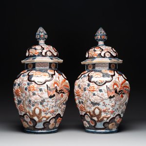 A five-piece Imari-style garniture with birds among flowering branches, incl. 3 stands, Samson, Paris, 19th C. — photo 5