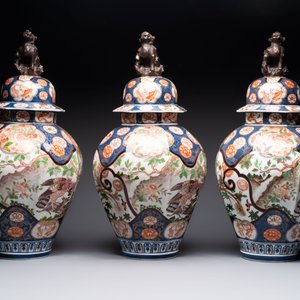 A five-piece Imari-style garniture with eagles and deer, Samson, Paris, 19th C. — 照片 3