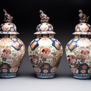 A five-piece Imari-style garniture with eagles and deer, Samson, Paris, 19th C. — 照片 4