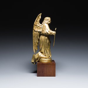 A Flemish brass sculpture of a winged angel with shield, 19th C. — 照片 3