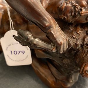A Flemish carved boxwood figure of Christ as the Good Shepherd, Antwerp, 16th C. — photo 8