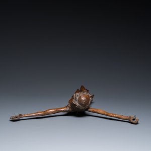 A Flemish carved oak Corpus Christi, 16th C. — 照片 4