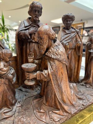 A Flemish carved wooden 'Adoration of the Magi' group, 18th C. — 照片 12