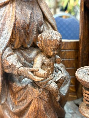 A Flemish carved wooden 'Adoration of the Magi' group, 18th C. — 照片 9