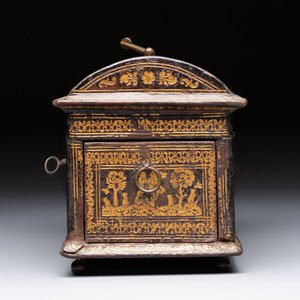A Flemish gilt-tooled leather casket with hunting scenes, probably Antwerp, early 17th C. — 照片 4
