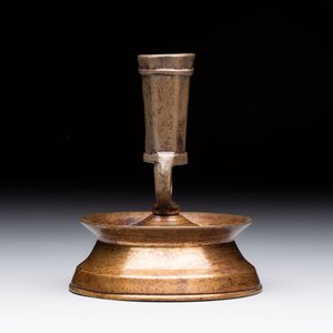 A Flemish knotted brass candlestick, 15th C. and later — photo 2