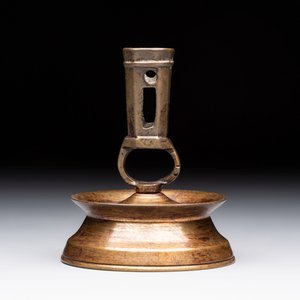 A Flemish knotted brass candlestick, 15th C. and later — photo 3