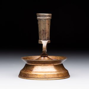 A Flemish knotted brass candlestick, 15th C. and later — photo 4