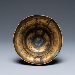 A Flemish or Dutch knotted bronze candlestick, 15th C. — 照片 6