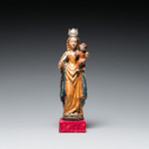 A Flemish polychromed wood sculpture of a Madonna with Child, so called 'Poupée de Malines', Mechelen, Flanders, 1st quarter 16th C. — photo 2