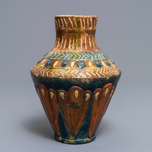 A Flemish pottery Art Nouveau vase, Leo Maes Vereenoghe, Torhout, 1891-1909 — photo 1
