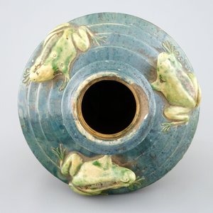 A Flemish pottery Art Nouveau vase with frogs, signed MP for Maes, Torhout, 20th C. — 照片 5