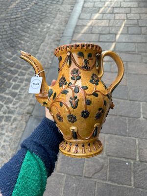 A Flemish pottery ewer and cover, Torhout, 18th C. — photo 1
