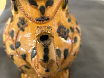 A Flemish pottery ewer and cover, Torhout, 18th C. — photo 9