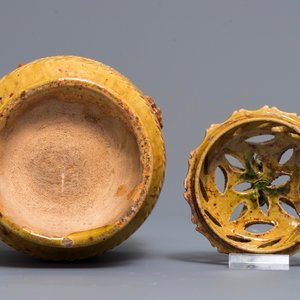 A Flemish pottery fire pit and cover, Torhout, 19th C. — 照片 6